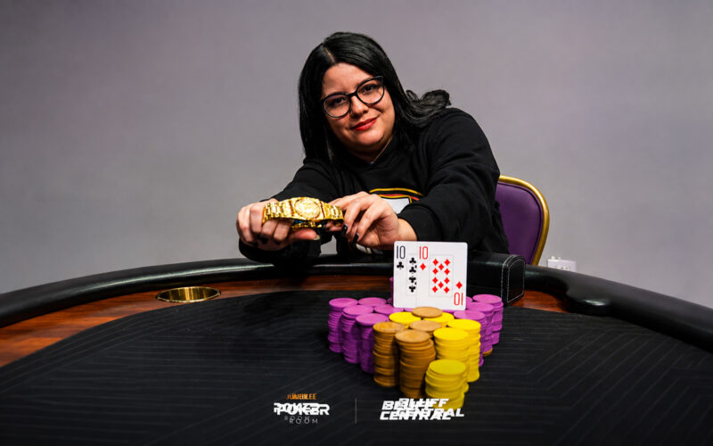 Nubia Córdova se llevó la mejor parte en la fiesta para las damas del Festival 10M Garantizados, en el Casino Jubilee